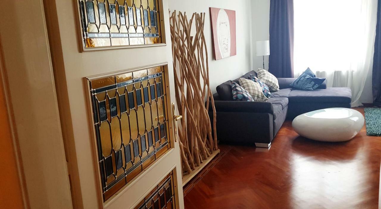The Kolin Grand Downtown Appartement