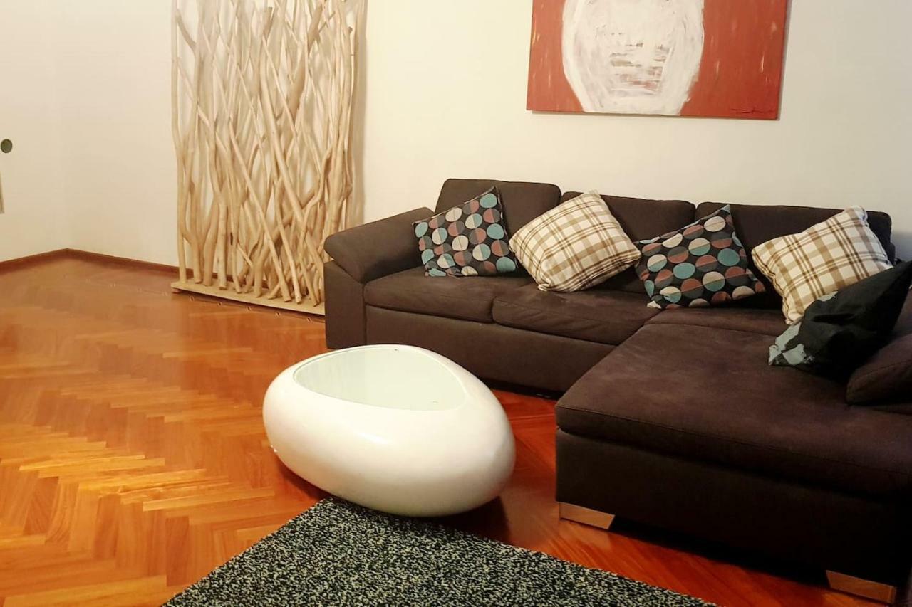 The Kolin Grand Downtown Appartement